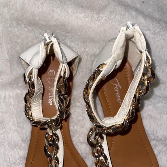 WOMEN’S WHITE/GOLD SANDALS - Picture 3 of 5